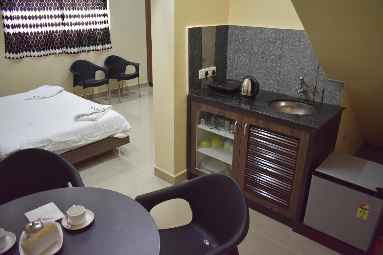Hotel Sami V Landmarks Arantāngi Zewnętrze zdjęcie