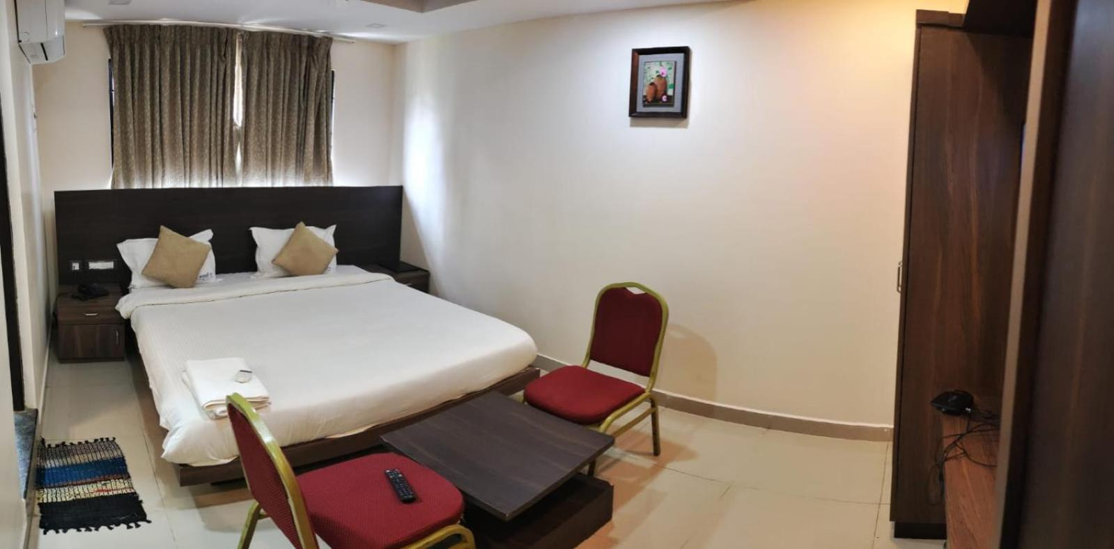 Hotel Sami V Landmarks Arantāngi Zewnętrze zdjęcie